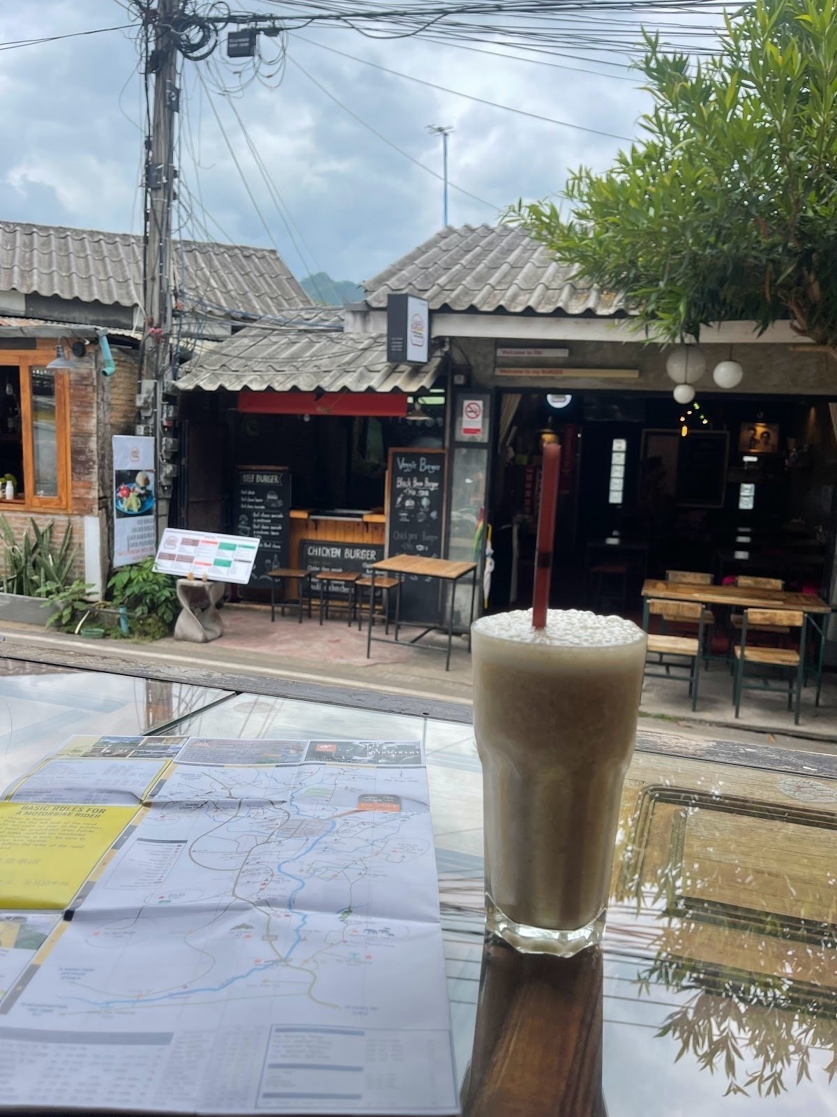 Smooth Juice Cafe (Mai soong ka) A WorkFriendly Place in Pai